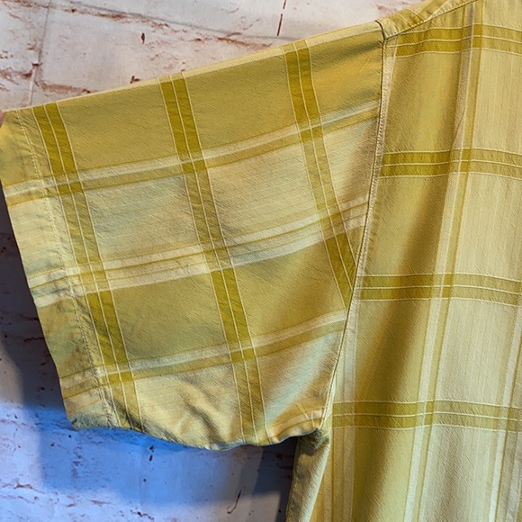 Tommy Bahama silk shirt button down yellow plaid - Picture 5 of 9